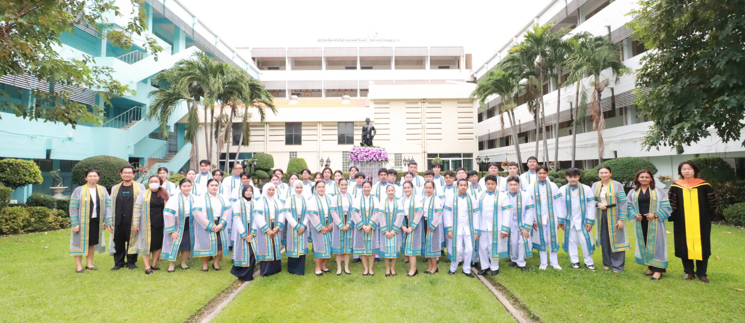 สาขาวิชาระบบสารสนเทศ พิธีสมเด็จพระเจ้าบรมวงศ์เธอ เจ้าฟ้าจักรพงษ์ภูวนาถ กรมหลวงพิษณุโลกประชานาถ วันที่ 26 ตุลาคม 2568