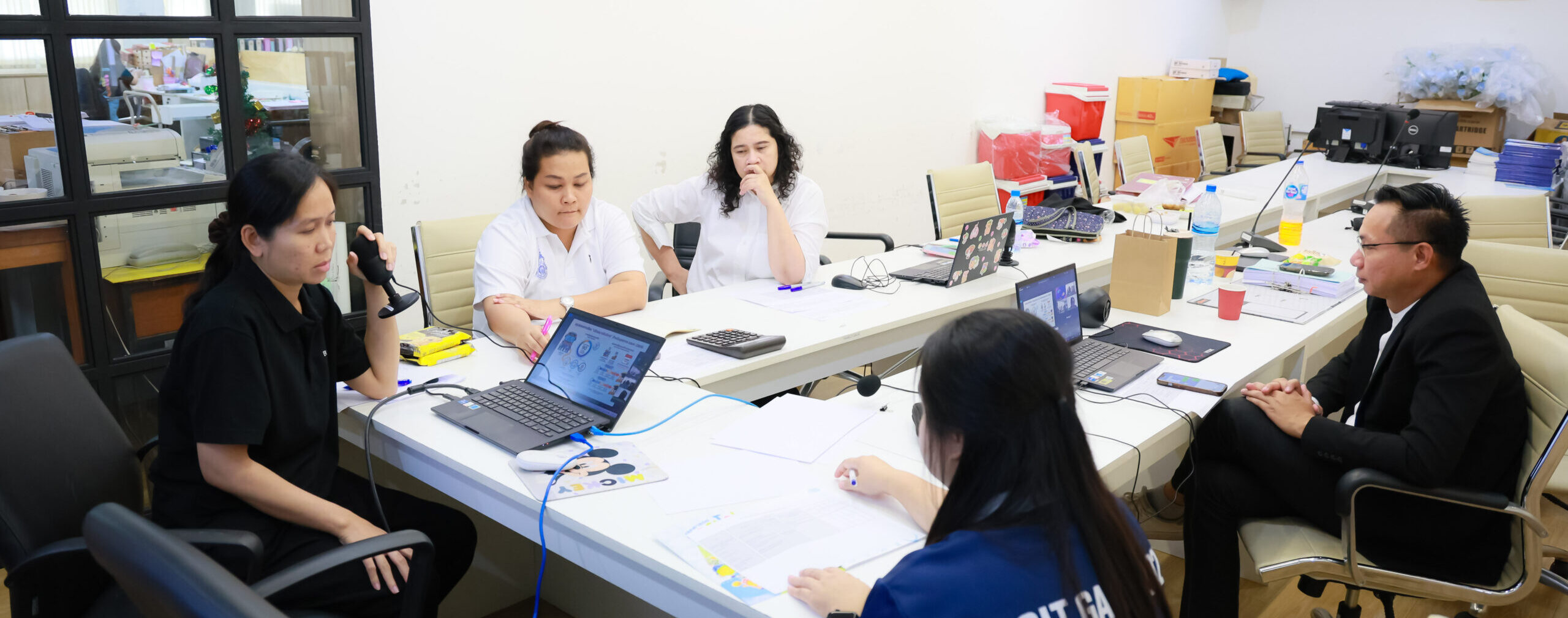 ประชุมแผนการเรียน คณะบริหารธุรกิจและเทคโนโลยีสารสนเทศ สำหรับบุคลากร ขสมก. ประจำปีการศึกษา 2569 วันพุธที่ 11 มีนาคม 2569 ณ ห้องประชุมประกายเพชร อาคาร 8 ชั้น 4 เขตพื้นที่จักรพงษภูวนารถ