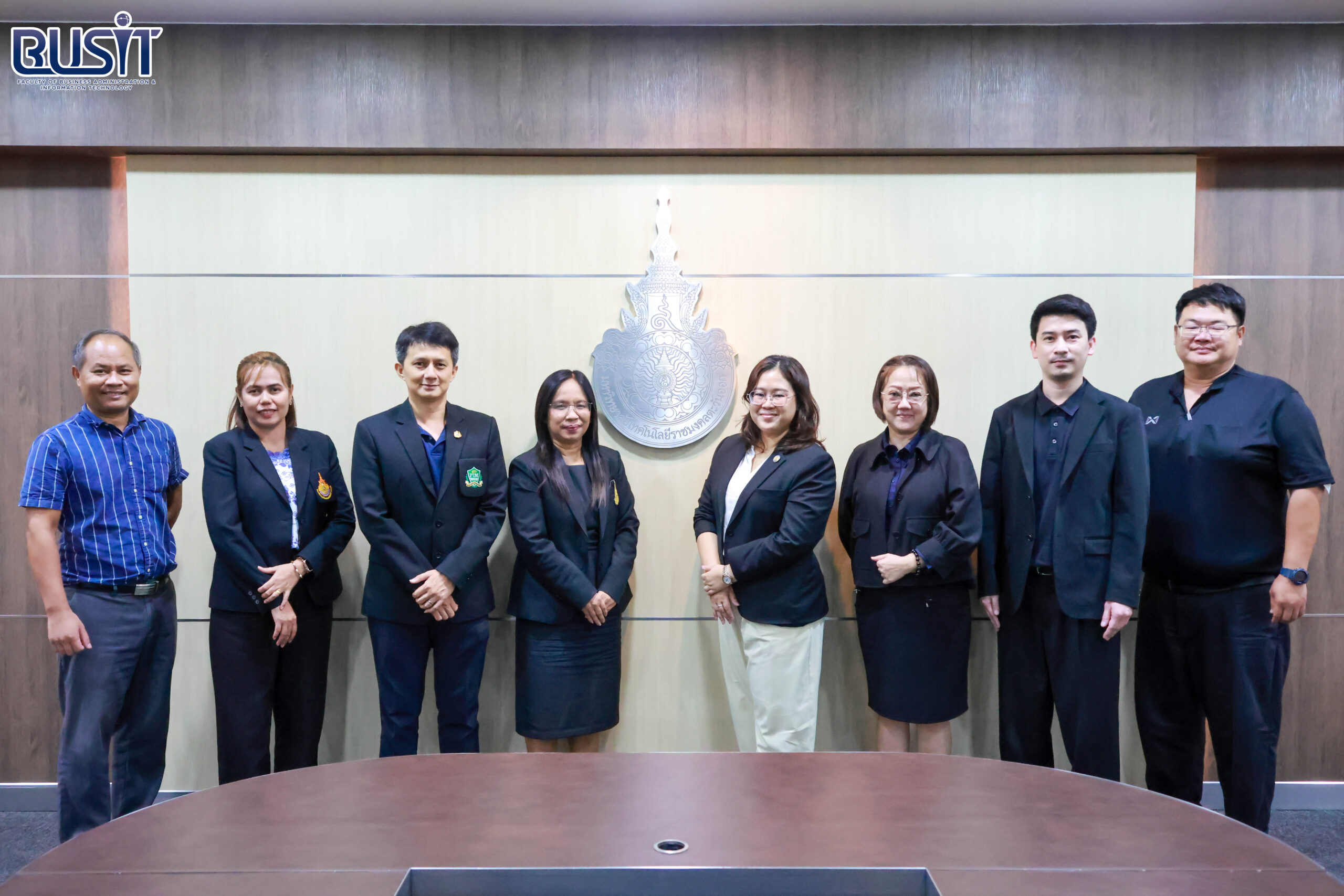 การตรวจประเมินคุณภาพการศึกษาภายใน ปีการศึกษา 2568 เกณฑ์การประกันคุณภาพเครือข่ายมหาวิทยาลัยอาเซียน (AUN-QA) ระดับหลักสูตรศิลปศาสตรบัณฑิต สาขาวิชาการจัดการทุนมนุษย์และนวัตกรรมสังคม หลักสูตรใหม่ พ.ศ. 2566