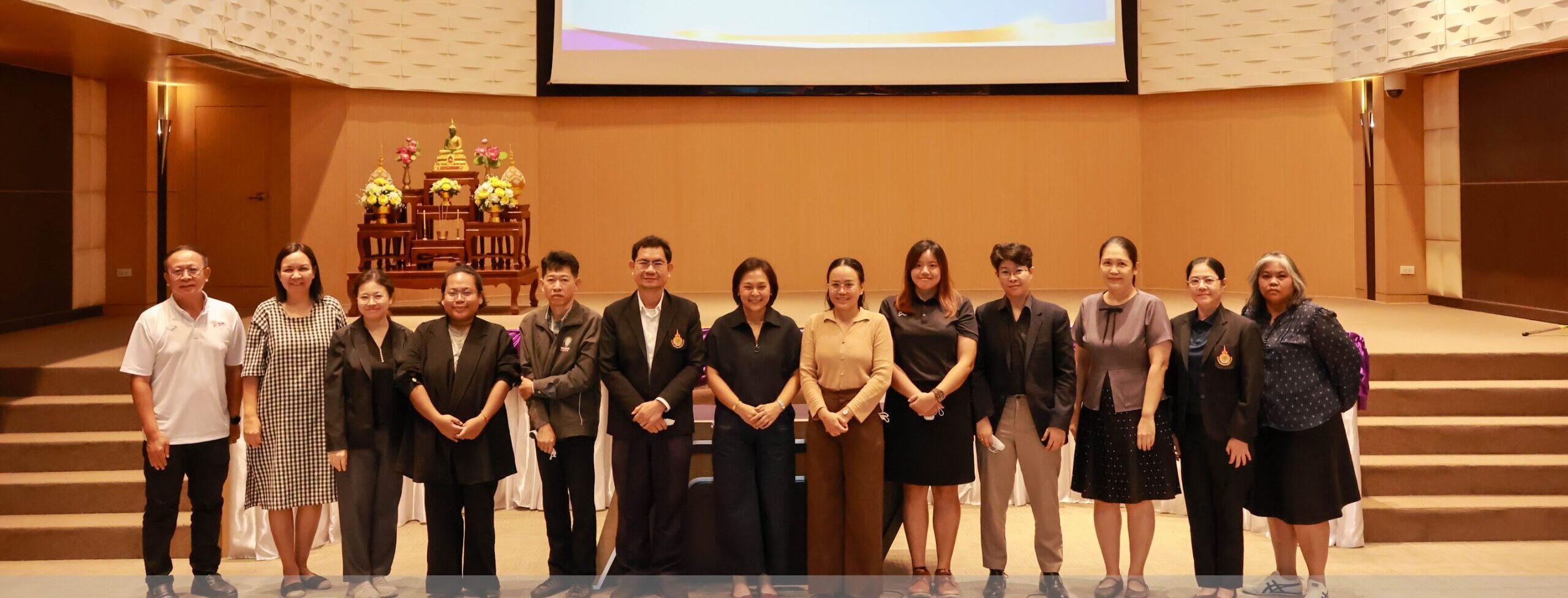 การสัมภาษณ์นักศึกษาคัดเลือกรับทุนการศึกษา มูลนิธิอีซูซุ ประจำปี 2569 วันศุกร์ที่ 28 สิงหาคม 2569 ณ ห้องประชุมประชานารถ อาคาร 9 ชั้น 2 เขตพื้นที่จักรพงษภูวนารถ