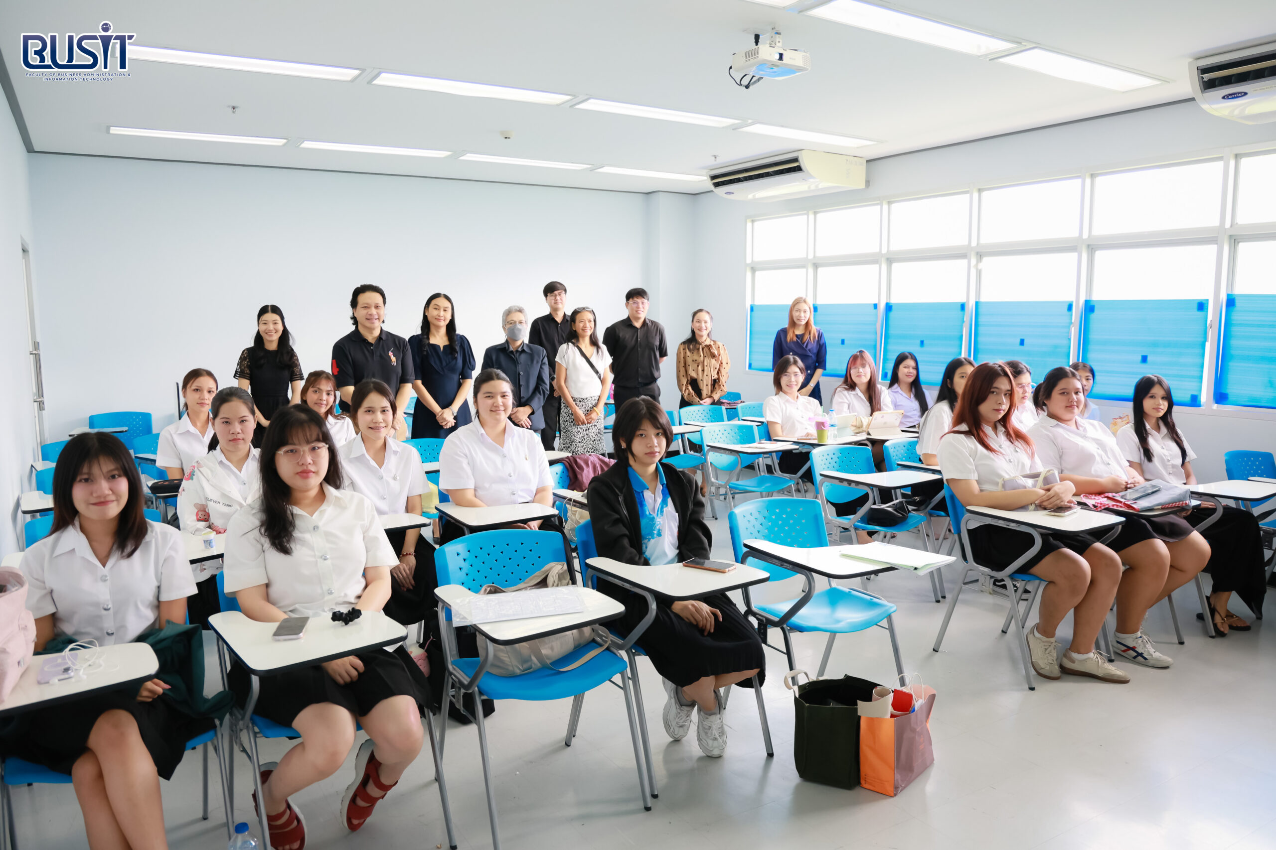 กิจกรรมเตรียมความพร้อมนักศึกษาก่อนฝึกงานและสหกิจศึกษา สาขาวิชาภาษา “ก้าวแรก สู่โลกการทำงาน” วันจันทร์ที่ 17 สิงหาคม 2569 ณ ห้องเรียน 6312 อาคาร 6 ชั้น 3 เขตพื้นที่จักรพงษภูวนารถ