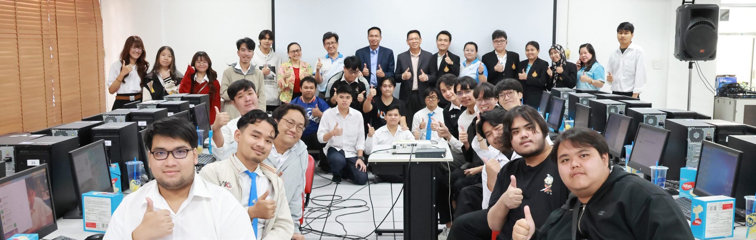 กิจกรรมอบรมเชิงปฏิบัติการ “การใช้ปัญญาประดิษฐ์ (AI) เพื่อสนับสนุนการวิจัยระดับบัณฑิตศึกษา” วันอังคารที่ 24 ธันวาคม 2567 ณ ห้องประชุมประชานารถ อาคาร 9 ชั้น 2 และห้องปฏิบัติการคอมพิวเตอร์ อาคาร 5 ชั้น 5 และรูปแบบ Online ผ่าน Zoom Meeting